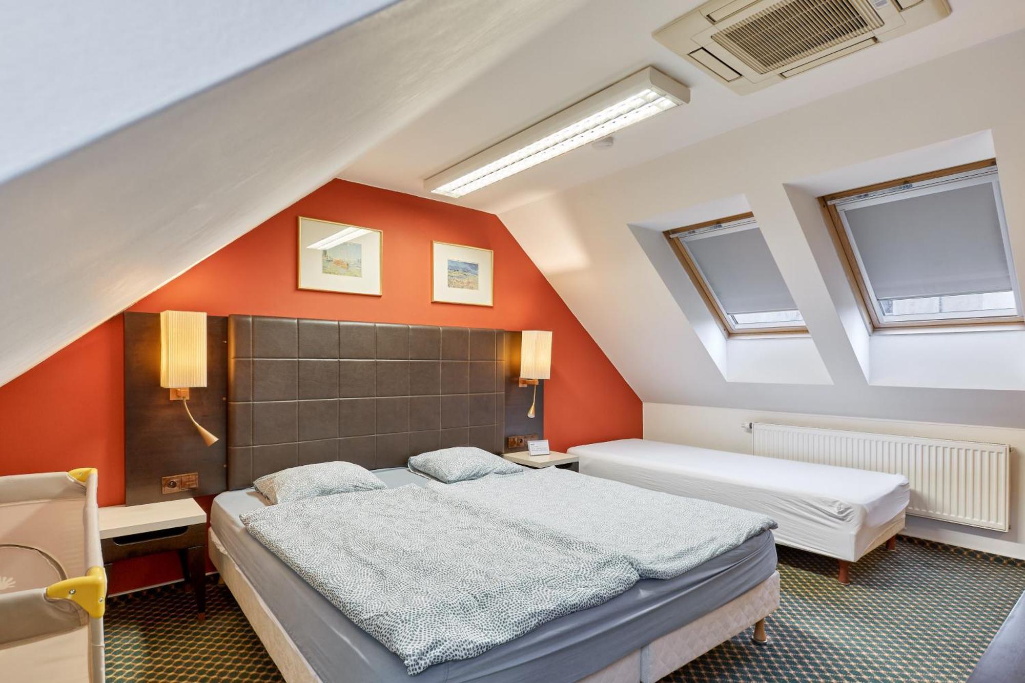 Excellent Apartments In Spa City Center 5 Min Walk From The Colonnade Karlovy Vary Dış mekan fotoğraf